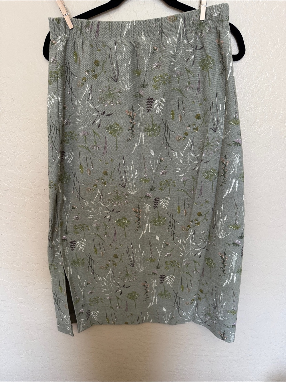 Women's Sage Green Floral Midi Skirt